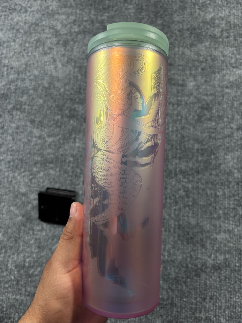 Starbucks Mermaid Siren Iridescent Pink Plastic Tumbler 16 oz Travel Mug Lid